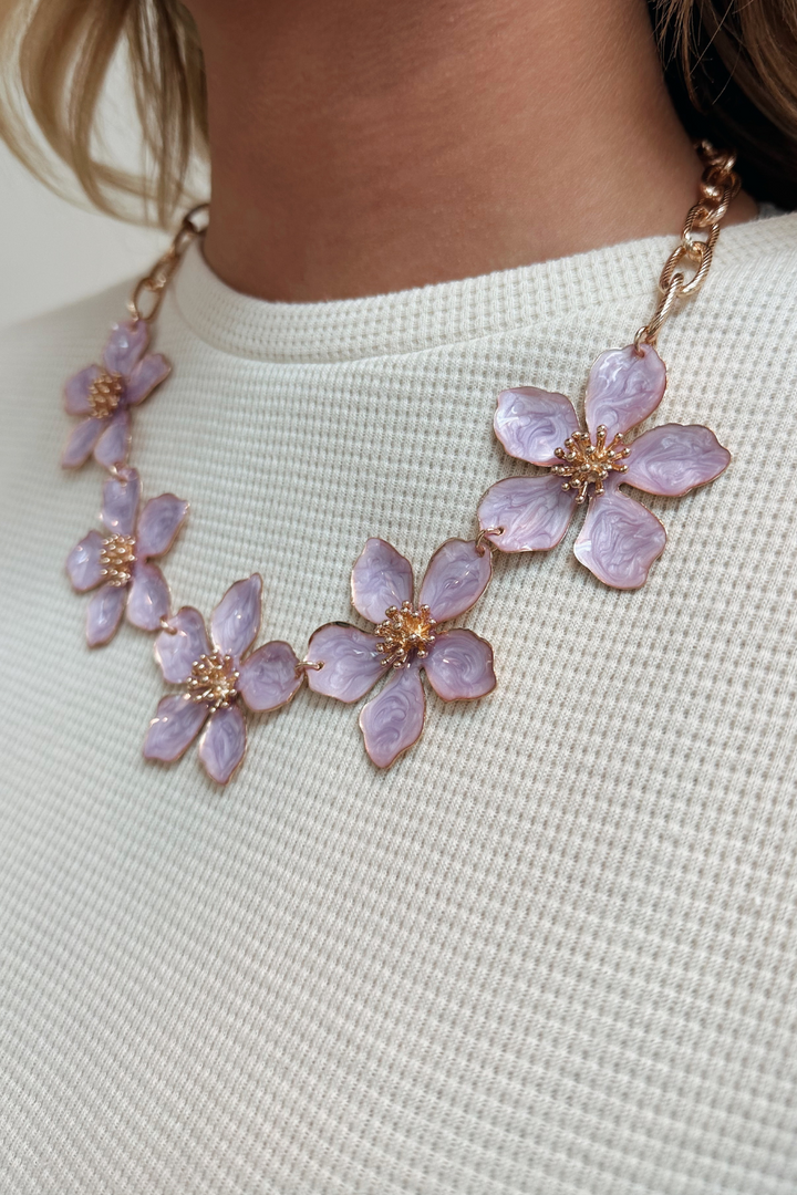 Linked Flower Necklace - Lavender