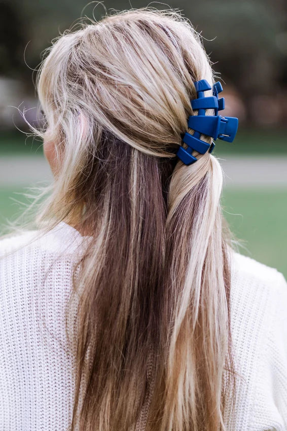 Classic Midnight Rain Medium Hair Clip