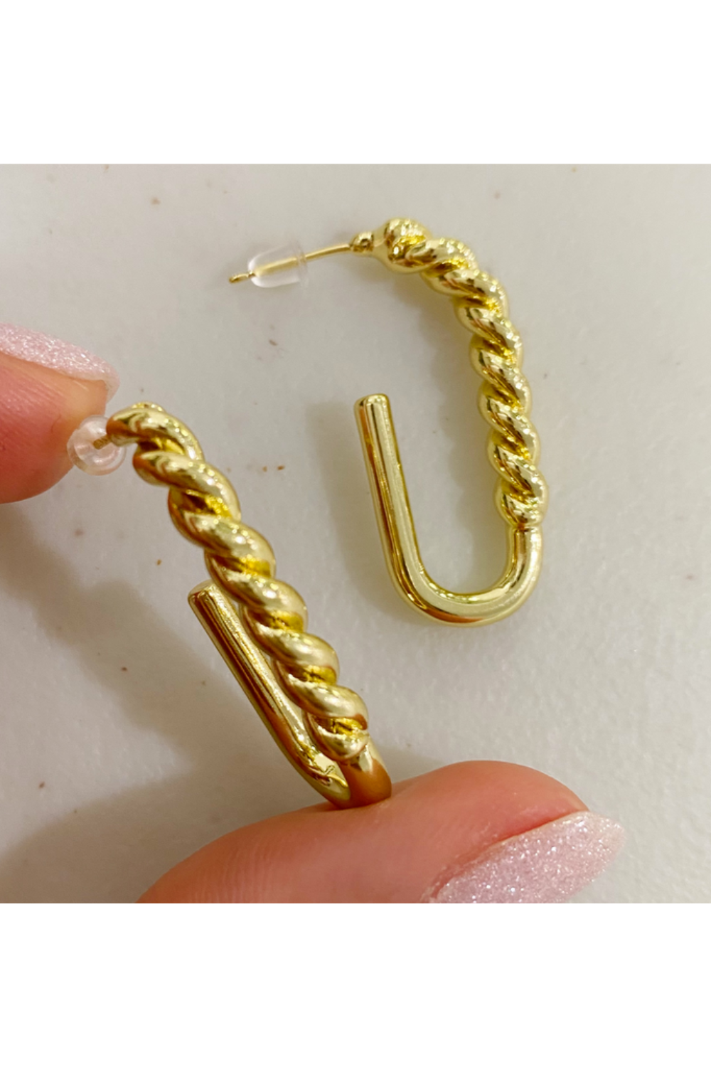 Bracha Lindsey Twist Half Hoop