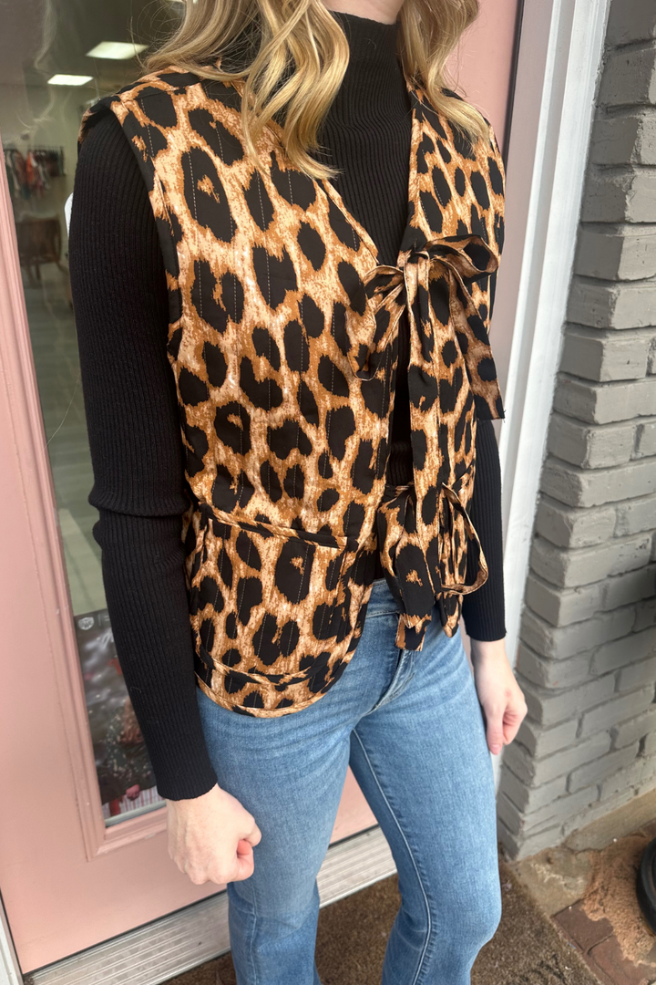 Leopard Quilted Vest with Front Ribbon Bow Ties