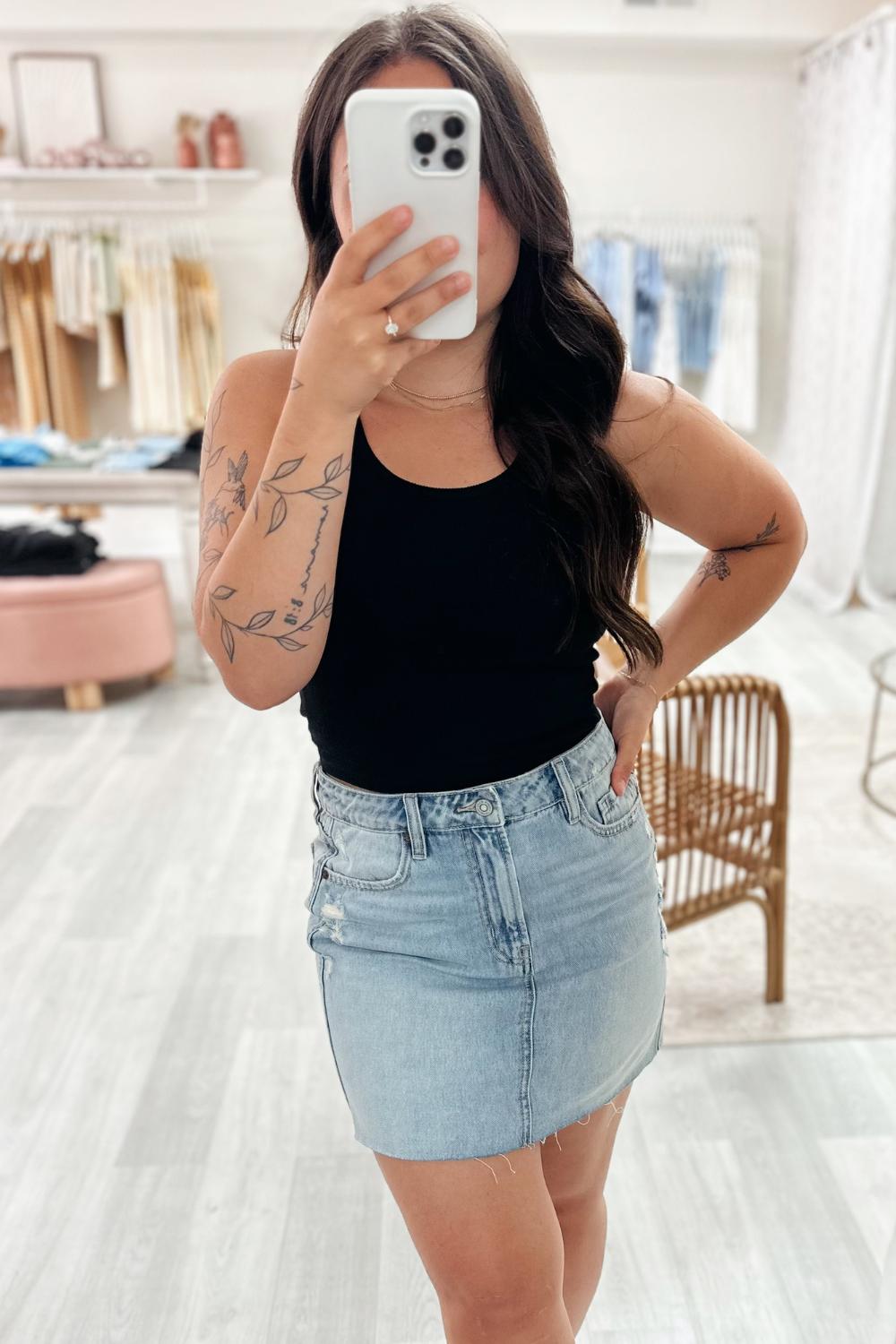 Peyton Medium Light Grinded Mini Skirt