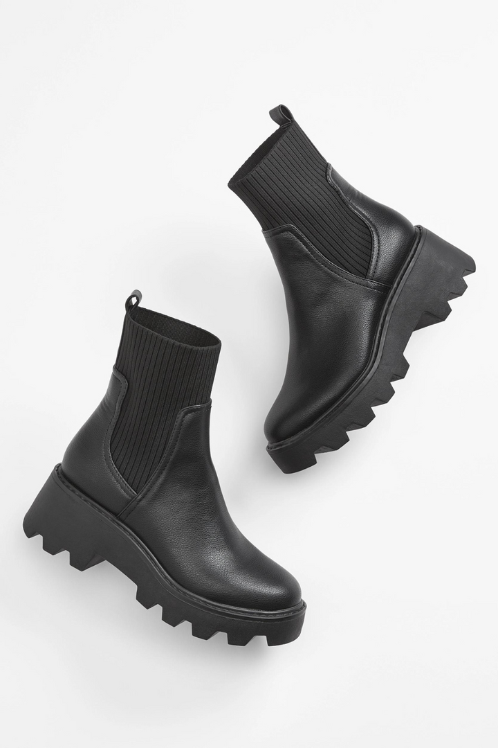 Dolce Vita Villa Ankle Boots